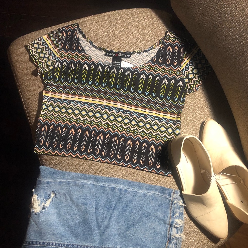 5X20 tribal crop top